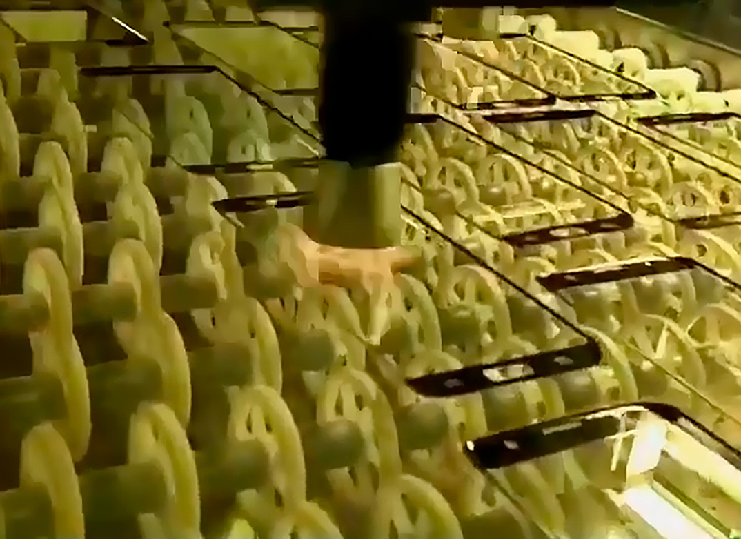 等離子預(yù)處理已成為觸摸屏玻璃在制造中實(shí)現(xiàn)可靠數(shù)字化儀附著的關(guān)鍵賦能技術(shù)